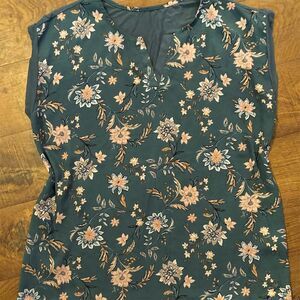Papermoon Women's XL Green Floral Sleeveless V-Neck Blouse Casual